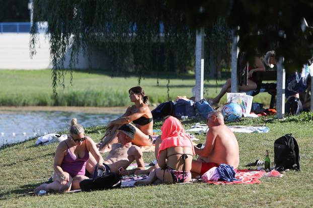 Karlovac: Osvjezenje na rijeci Korani