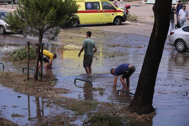 Velike štete u okolici Poljuda nakon oluje koja je poharala Split