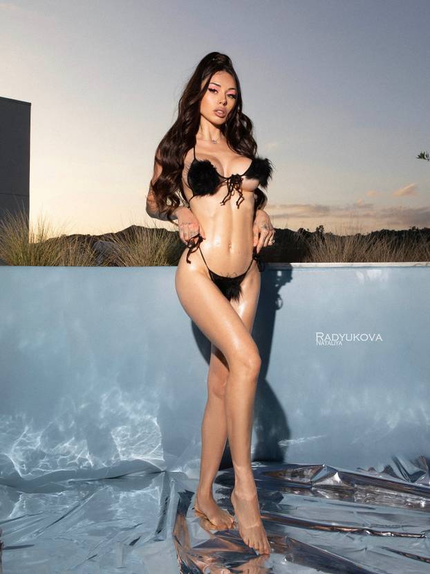 FOTO Neočekivano seksi: Čak je i trudnoću učinila glamuroznom