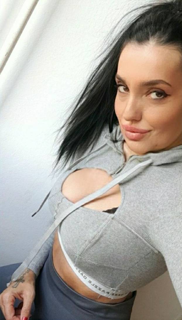 Čak sedam puta tražila ljubav: Rekorderku iz 'Ljubav je na selu' danas mnogi ne bi prepoznali