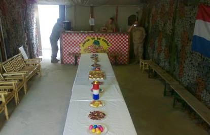 Hrvatski vojnici u Afganistanu uz roštilj su proslavili Uskrs