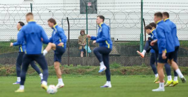 Sarajevo: Trening nogometne reprezentacija BiH uoči finalne utakmice doigravanja za Svjetsko prvenstvo