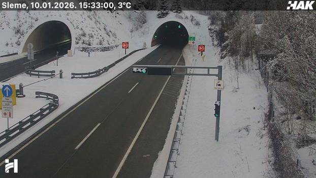 FOTO Pogledajte situaciju na autocestama: Snijeg još pada, stvara se poledica, ima i magle