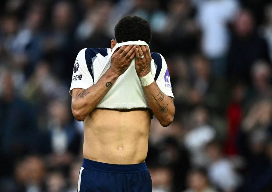 Premier League - Tottenham Hotspur v Brighton & Hove Albion