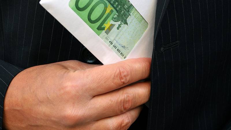 Srbija potonula na dno regije: Najgora po percepciji korupcije