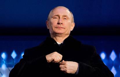 Putin: 'Zdrav sam. Testiraju me svaki dan i to ne samo na covid'