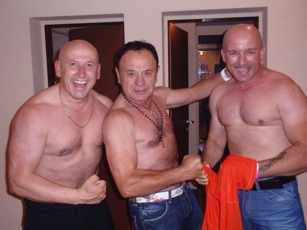 Rijetko tko bi ga prepoznao! Pogledajte kako je popularni Mile Kitić izgledao u mladosti