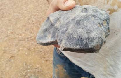 Pronašli meteorit koji je stariji i od Zemlje