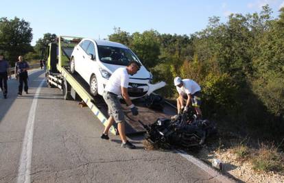 Nesreća u Istri: Motociklist ozlijeđen u sudaru s autom 