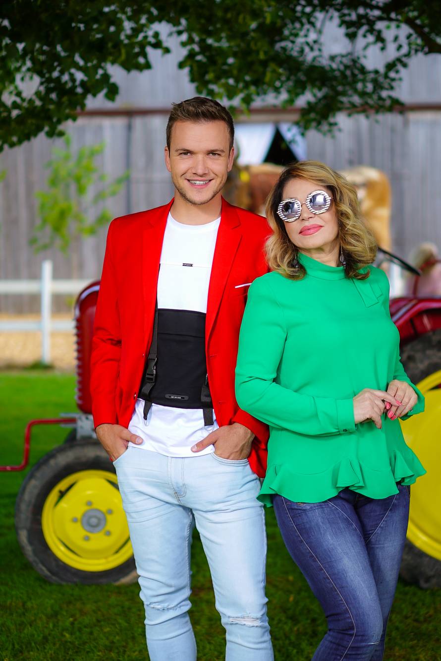 Neda Ukraden 'ulovila' mlađeg: Snimila duet s Lukom Basijem