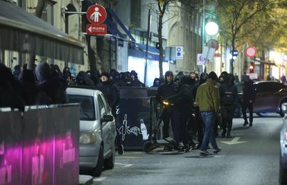 Policija o okupljanju ispred Srpskog centra: 'Analizirat ćemo sve moguće dostupne snimke '