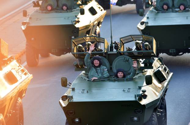 ARHIVA - Na današnji dan 2015. u Zagrebu održan veliki vojni mimohod