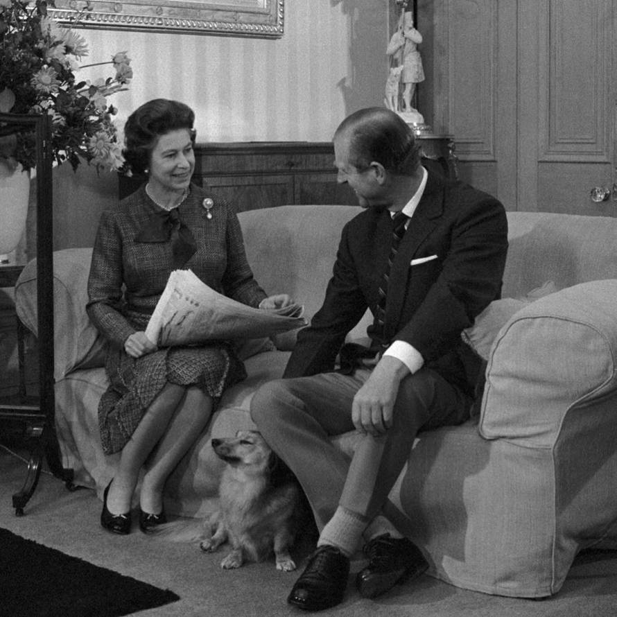 Prognali ga s obitelji, glasio je za velikog ženskara, a kraljici Elizabeti je podredio čitav život