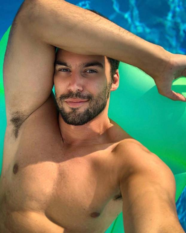 FOTO Deanu Peliću tepaju da je 'šaptač ženama': U 'Braku na prvu' daje savjete o ljubavi