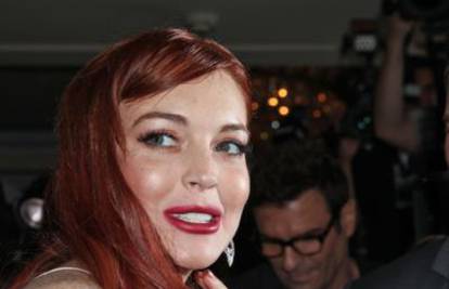 Lindsay Lohan plaća privatni avion da ne zakasni na sud