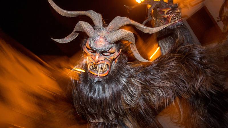 Žena (62) povukla Krampusa za rogove: Završio je u bolnici