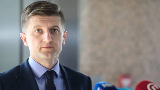 Zagreb: Brnjac i Marić dali izjave uoči početka sjednice Užeg kabineta Vlade
