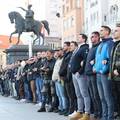 Na zagrebačkom prosvjedu bila 'Prva dragovoljačka bojna': Vikali 'u boj, u boj', stupali...