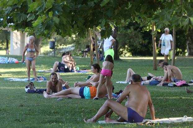 Karlovac: Osvjezenje na rijeci Korani