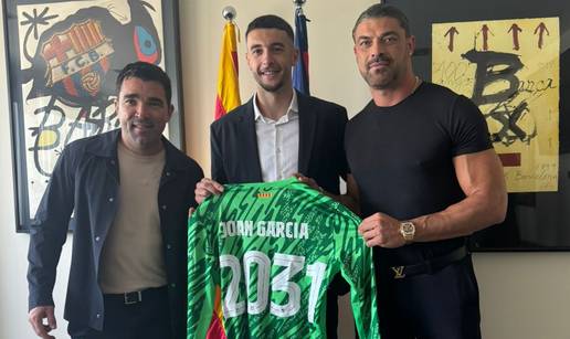 Povijesni transfer: Nakon dugih 31 godinu iz Espanyola prešao u Barcelonu, doveo ga Andy Bara