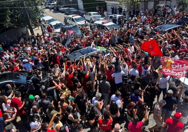 Brazilians vote in presidential election run-off