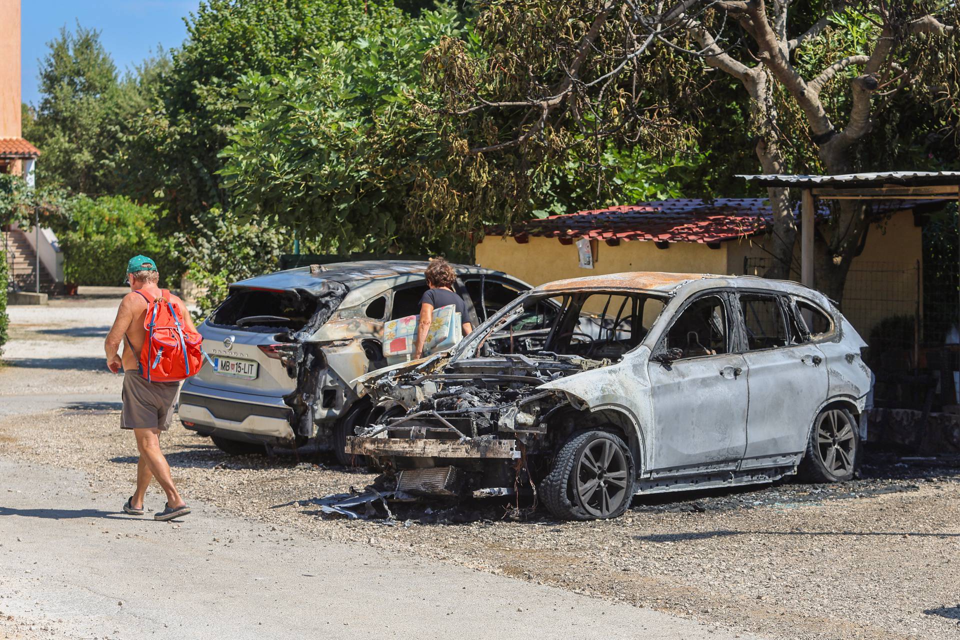 Rovinj: Zapaljeni motor i automobil policijskog načelnika