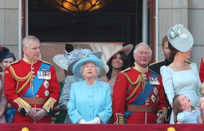 Insajder je otkrio crnu stranu britanske kraljevske obitelji...