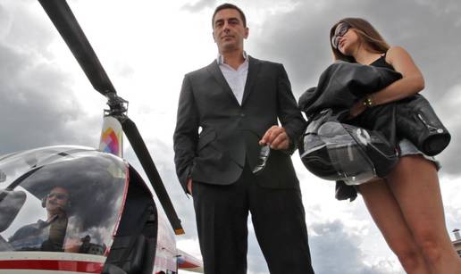 Kako zavoditi na Facebooku 3: Daj joj priliku da bude s tobom