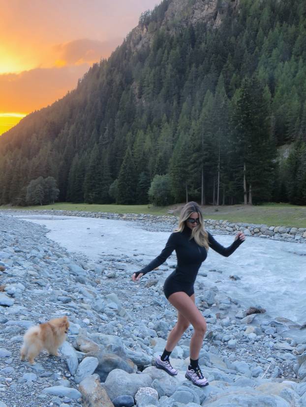 FOTO Opet provocira! Diletta u prozirnoj haljini otkrila adute