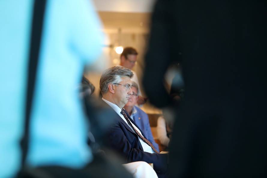 FOTO Otvorili Hilton Costabella resort u Rijeci.  Plenković: Grad je trebao ovakav hotel