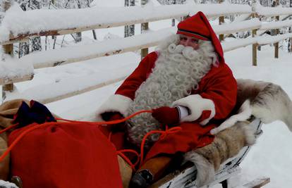 Djed Mraz putuje i nosi darove: Pogledajte gdje se sada nalazi