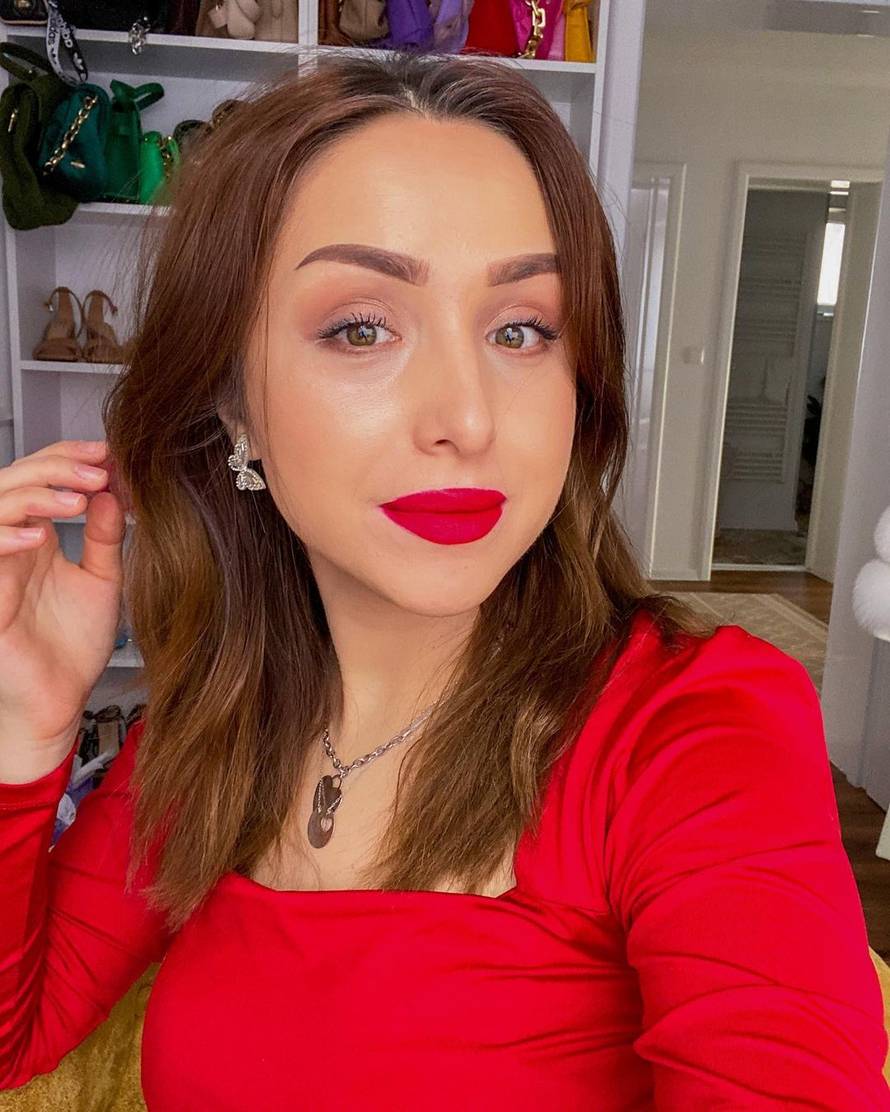 Influencerica iz regije objavila snimku s porođaja i izazvala burne reakcije u komentarima