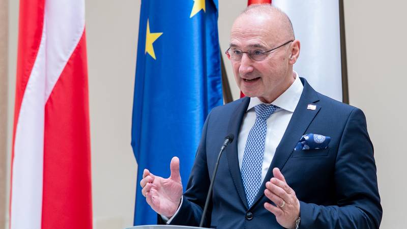 Grlić Radman kolegama: LNG terminal na Krku i JANAF su pouzdani u krizama!