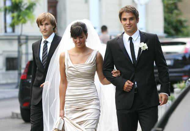 ARHIVA - 2008. Zagreb: Vjen?anje Nike Kranj?ara i Simone Fistri? u Crkvi sv. Ivana Krstitelja