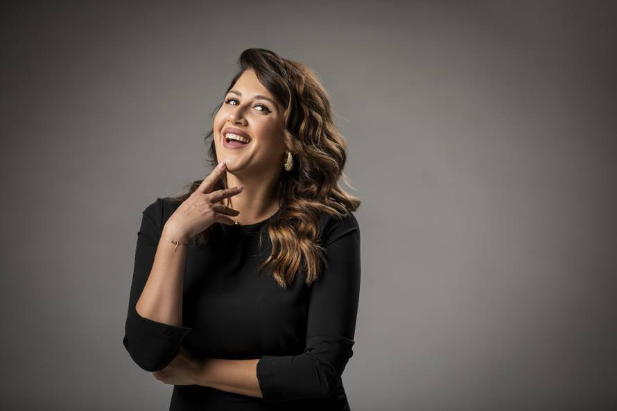 Iva Ajduković predstavila novi singl: Poslušajte 'Slagat ću'