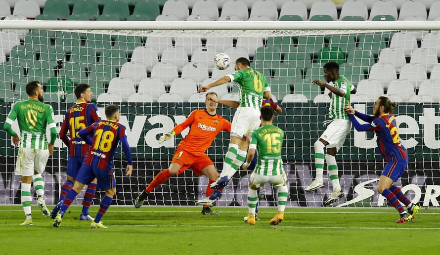 La Liga Santander - Real Betis v FC Barcelona