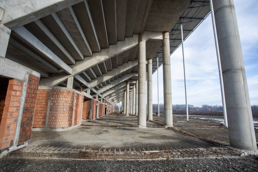 Radovi na novom stadionu osječkog prvoligaša na Pampasu u punom su jeku