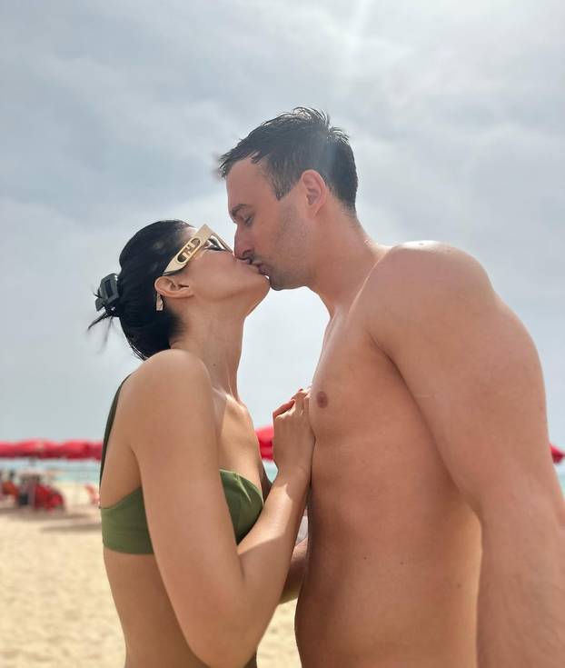 FOTO One su najveće navijačice naših rukometaša! Danas će ih bodriti da osvoje novo zlato...