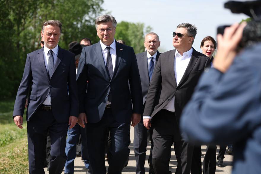 Susret Milanovića i Plenkovića u Jasenovcu