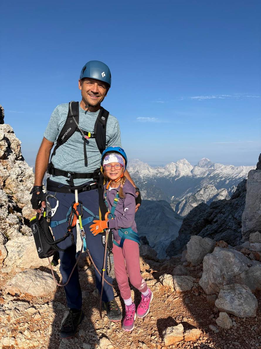Angela (7) je djevojčica bez granica! 'Ne idem još ni u školu, a već sam osvojila Triglav'