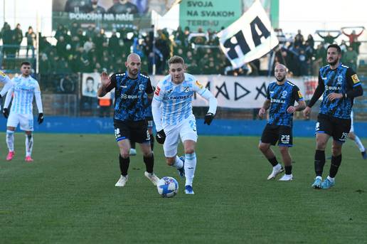 Rijeka-Hajduk 0:0 Svakom po crveni karton i jedan bod ishod je utakmice na  Rujevici