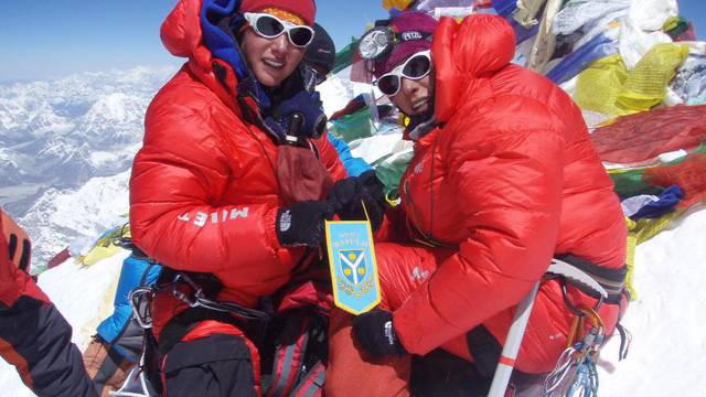 Sestre na vrhu svijeta: Darija i Iris su osvojile Mount Everest