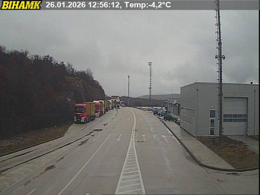 FOTO Kamioni počeli blokirati granice, u akciji tisuće vozača. Ovo je stanje na granicama