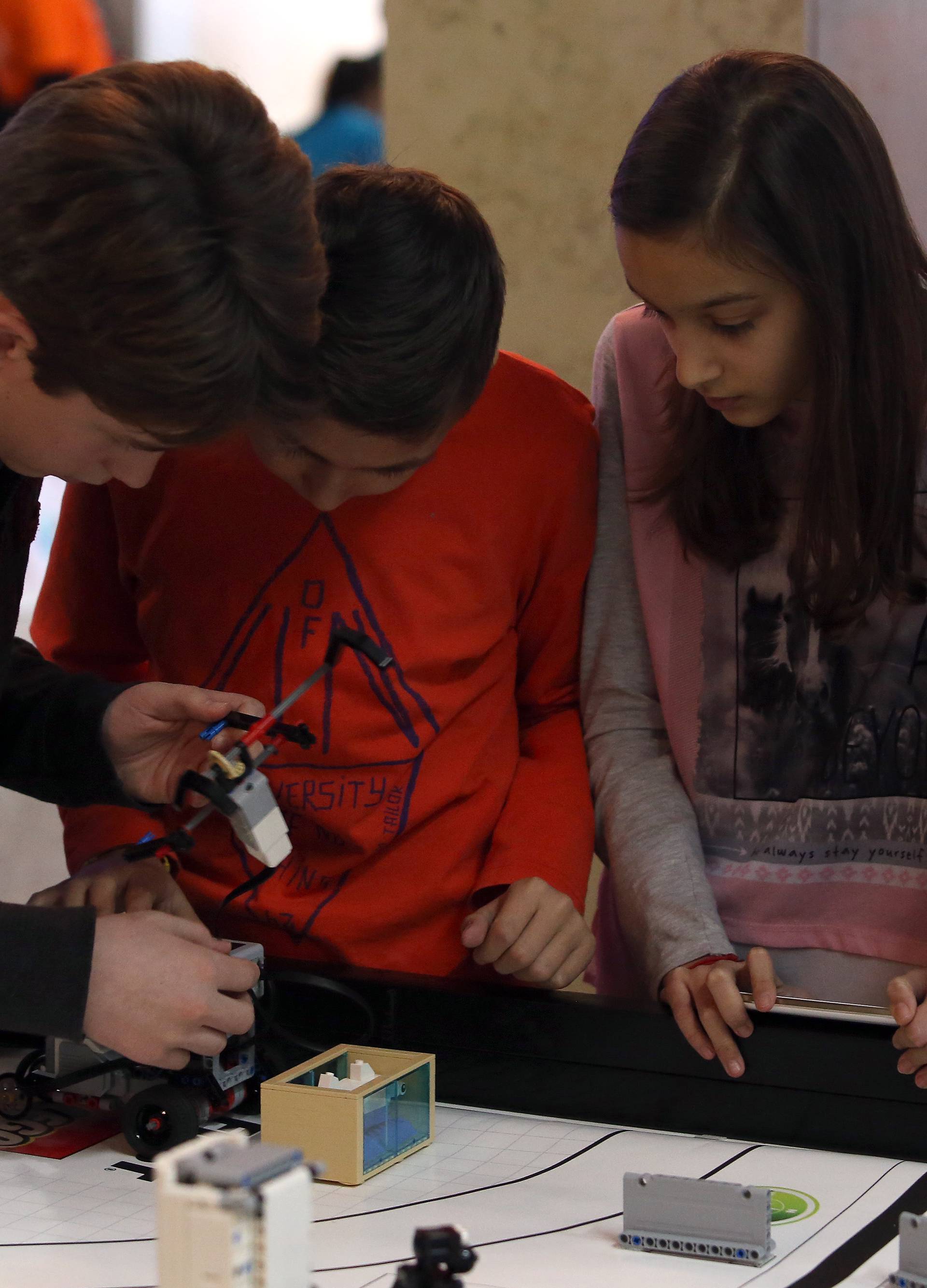 Sraz robota: Natjecanje Lego robota koji pomažu životinjama