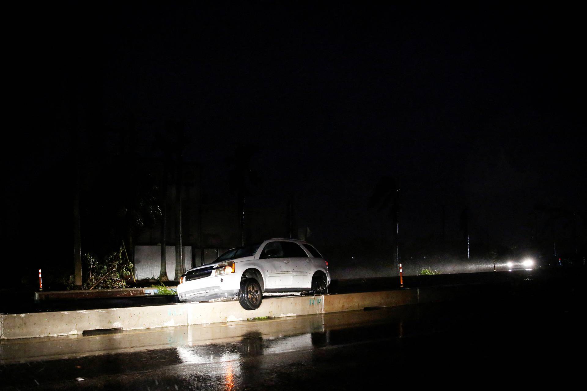 Hurricane Ian makes landfall in southwestern Florida