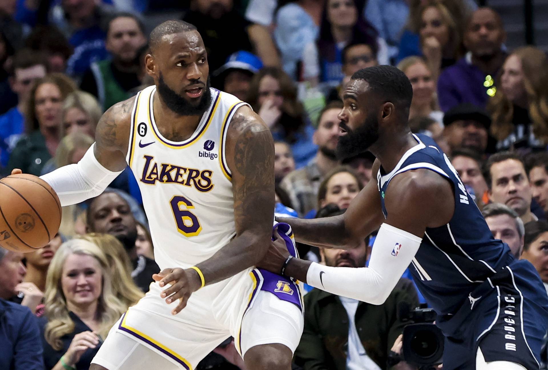 NBA: Los Angeles Lakers at Dallas Mavericks