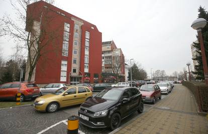 Užas u Zaprešiću! Kroz prozor stana bacili psa na ulicu