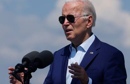 Biden pozitivan na koronavirus