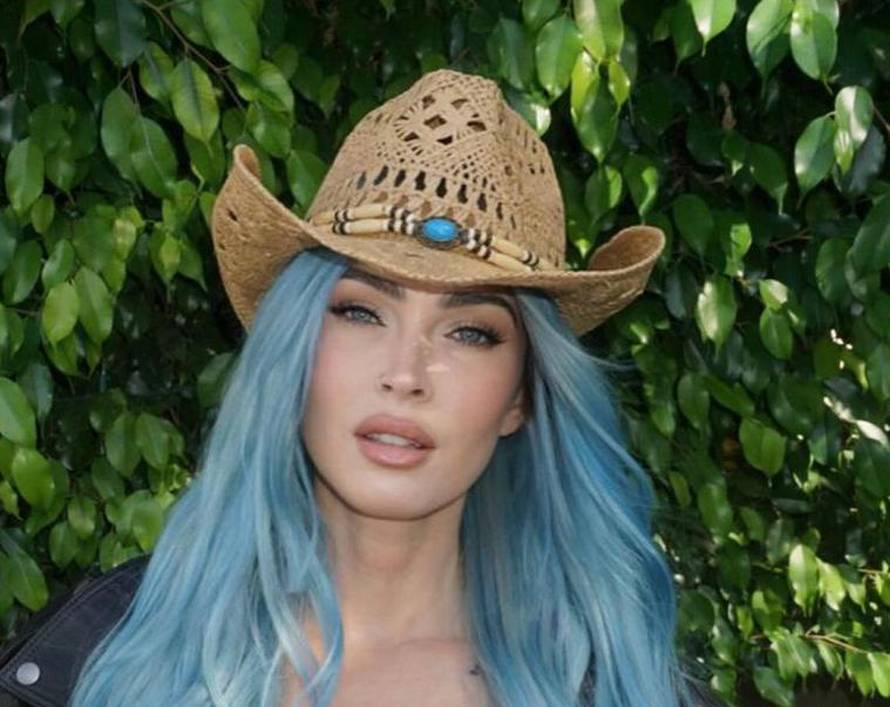 Megan Fox promijenila je boju kose: 'Gotova je era ružičaste!'
