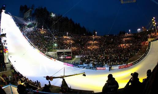 Održan snowboard turnir Billabong Air and Style '09